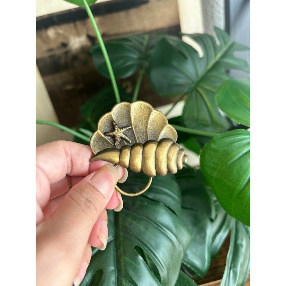 Shell Brooch‎ - Picture 4 of 5